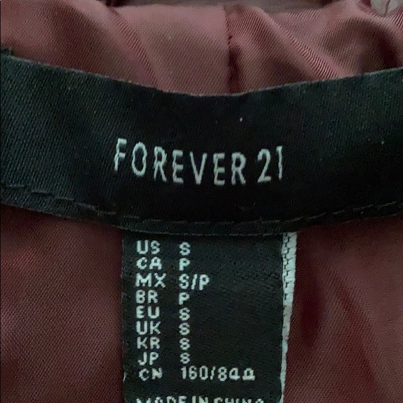 Leather jacket - Picture 3 of 3